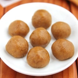 Gingerbread Cookie Dough Bites