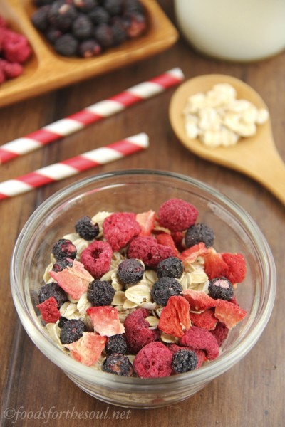 Healthy Homemade Berry Muesli