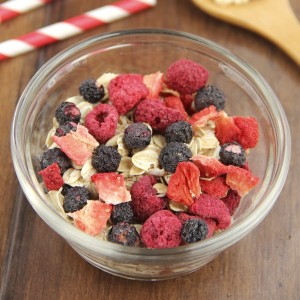 Try making this healthy homemade berry muesli for breakfast! It’s filled with three kinds of berries, hearty oats, and fiber to help you feel full all morning long. With just 4 ingredients and no added sugar, this simple recipe is also incredibly quick and easy to make. Only 2 minutes of prep! Naturally sugar free, gluten free, and vegan too.