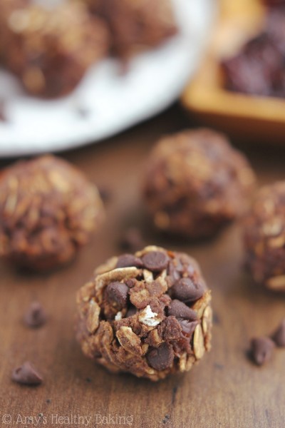 Healthy Chocolate Cherry Energy Bites