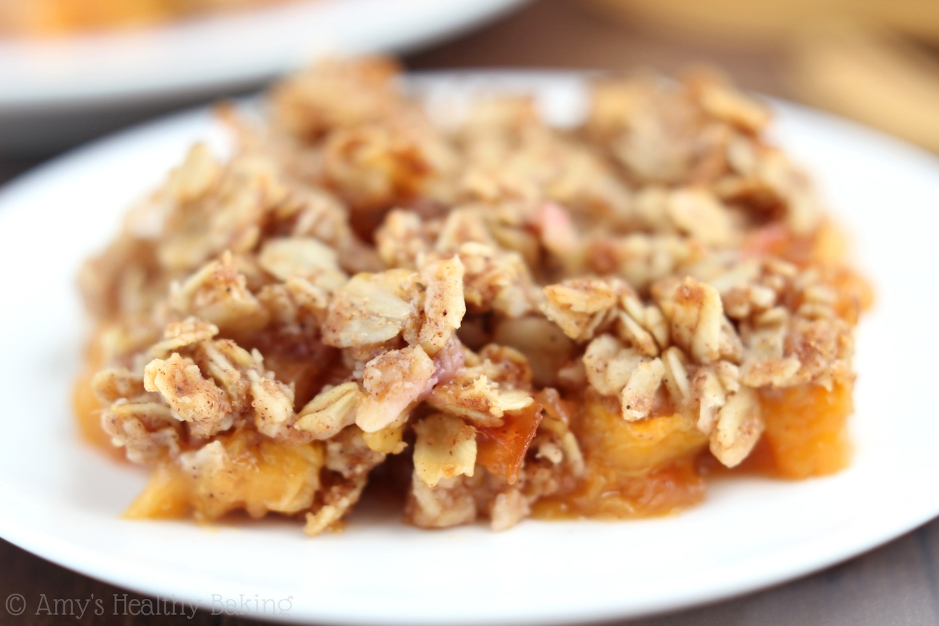 La ricetta più semplice Peach Crumble potrai mai fare plus in più è sano pulito-mangiare!'ll ever make -- plus it's healthy & clean-eating!