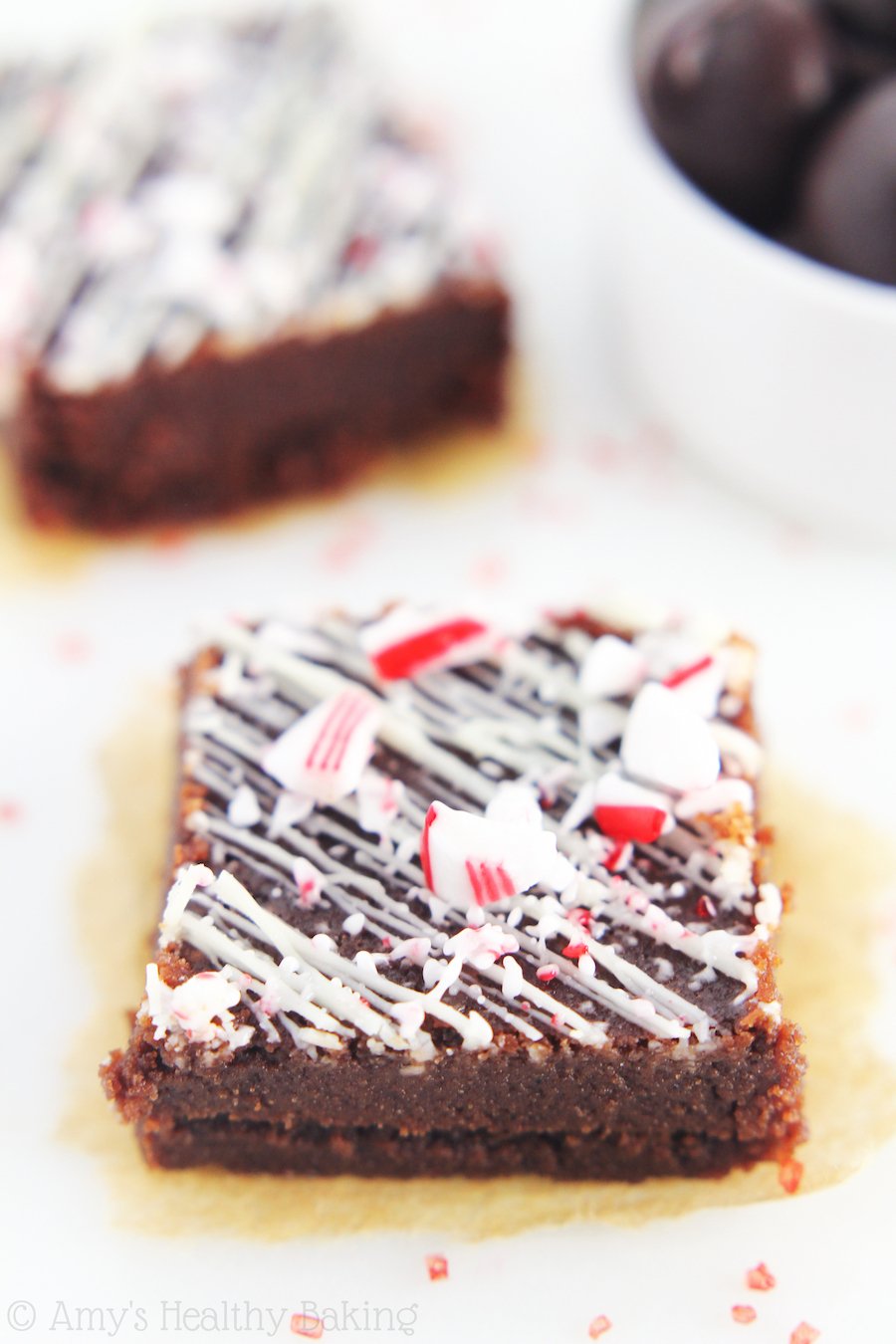 https://amyshealthybaking.com/wp-content/uploads/2014/12/peppermint-bark-fudge_0715-2.jpg