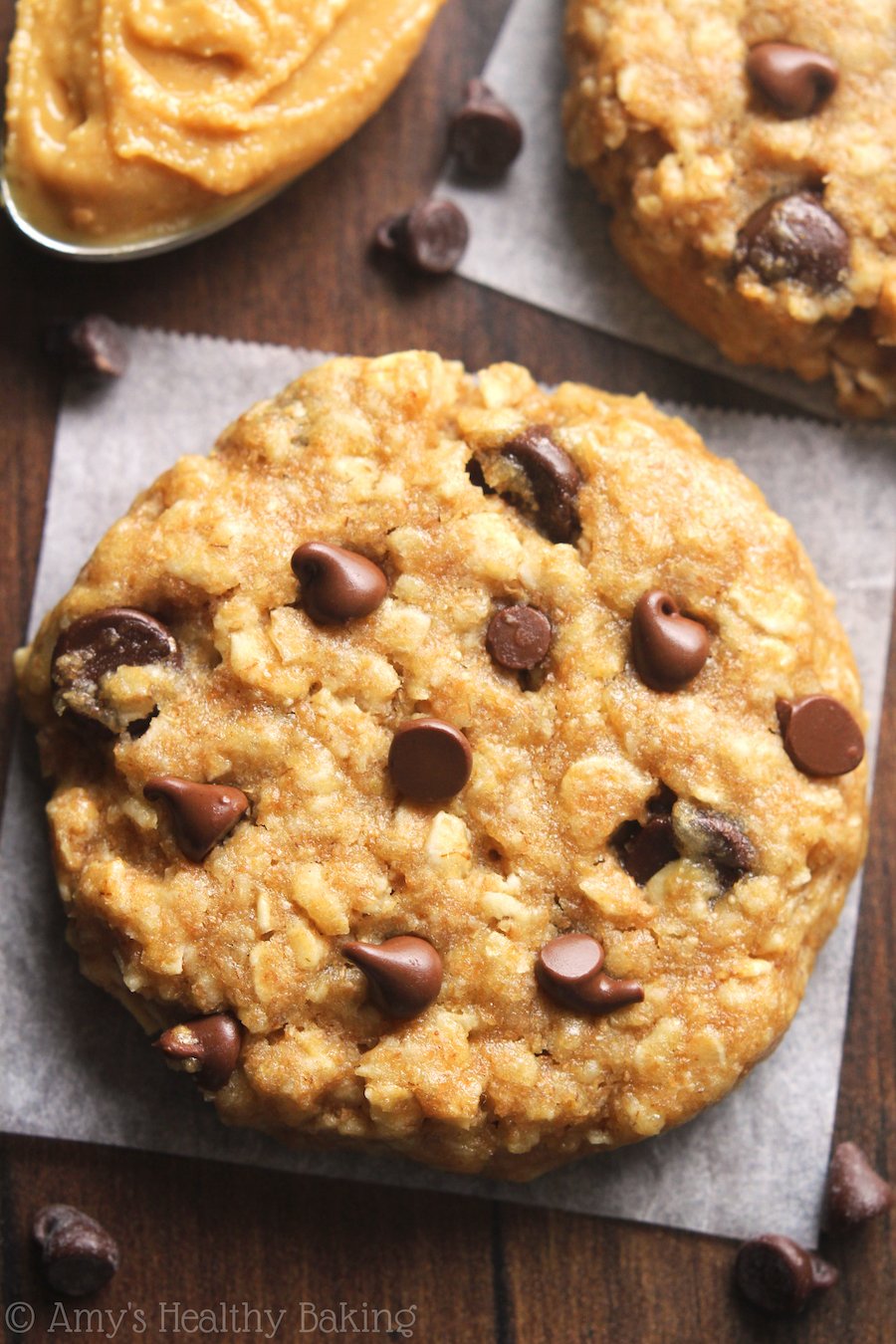 Clean-Eating Chocolate Chip Peanut Butter Oatmeal Cookies -- these skinny cookies don't taste healthy at all! You'll never need another oatmeal cookie recipe again!