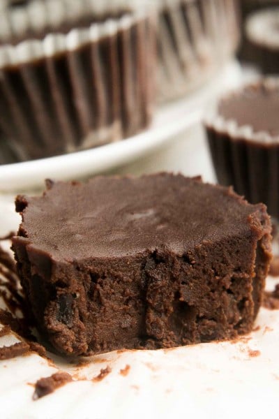 Healthy Chocolate Chunk Flourless Brownie Bites