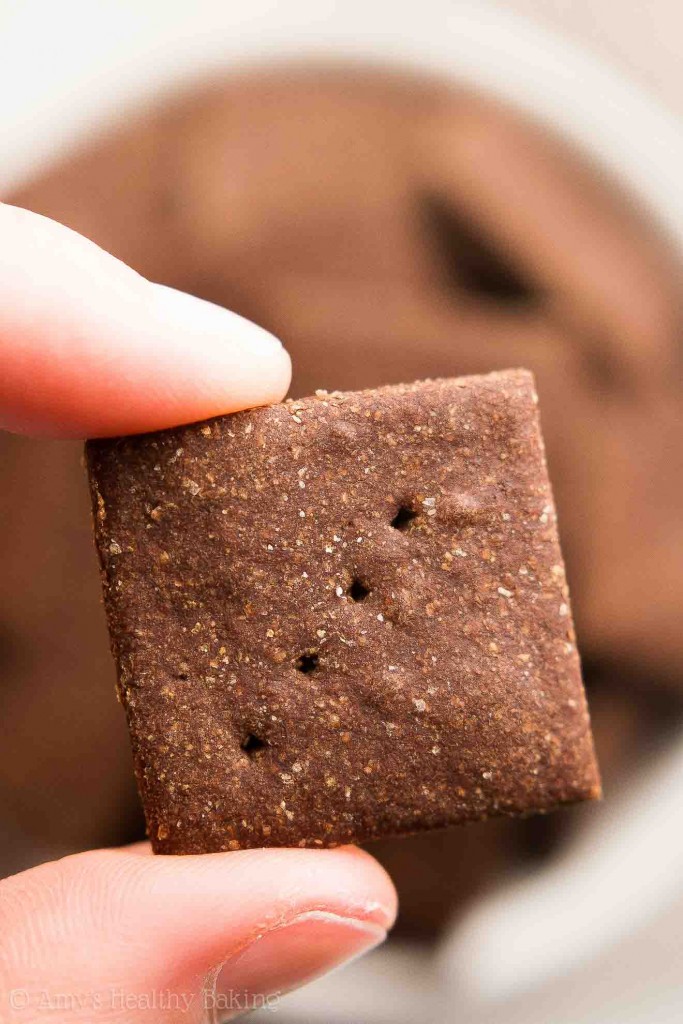 Healthy Chocolate Graham Crackers {With a StepbyStep Video!} Amy's