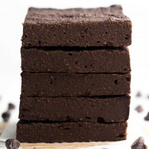 The BEST sugar free brownies! If you’re looking for healthy desserts, try this healthy brownies recipe! It’s clean eating with a gluten free option and SO easy. Only 15 minutes of prep! These homemade fudge brownies are made with cocoa powder and no sugar. Greek yogurt makes them extra fudgy and moist! You’ll love this chocolate dessert — it’s one of the best sugar free desserts you’ll ever make!