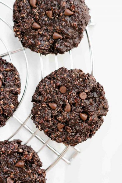 Healthy Flourless Chocolate Cowboy Cookies