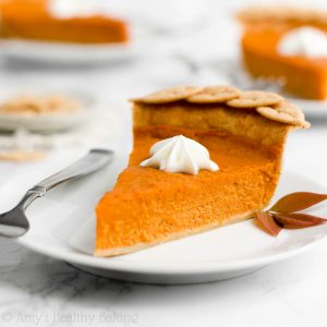The ULTIMATE Healthy Sweet Potato Pie – only 127 calories in each slice, including the flaky crust! It’s SO good! You’ll never use another sweet potato pie recipe ever again! ♡ best ever sweet potato pie recipe for Thanksgiving. easy homemade sweet potato pie with gluten free & vegan options. healthy sweet potato pie from scratch.