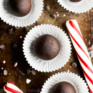 Healthy Dark Chocolate Peppermint Mocha Truffles — SO easy!! You need less than 30 minutes to make this chocolate truffles recipe. They taste so rich & chocolaty! They’re AMAZING!! And they have NO heavy cream or white sugar! Perfect for Christmas & the holidays. ♡ clean eating chocolate truffles. dark chocolate truffles recipe. healthy vegan chocolate truffles. easy chocolate truffles no bake. homemade christmas truffles recipe.