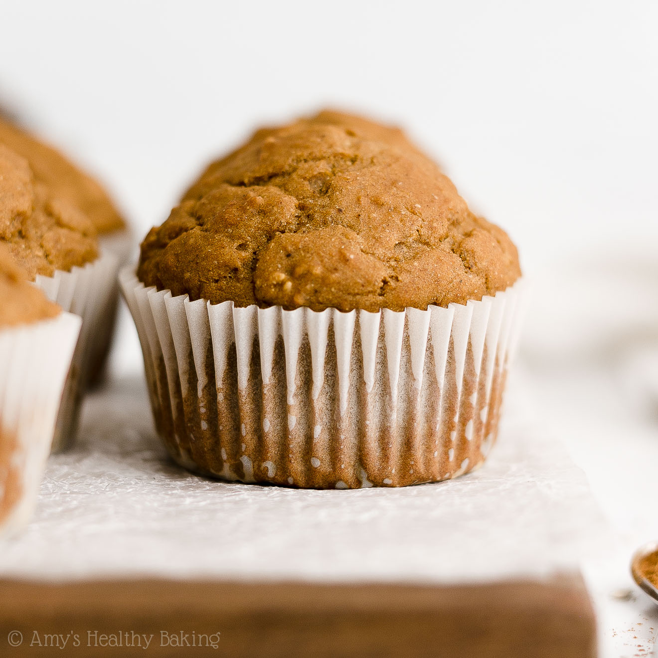 Healthy Gingerbread Oatmeal Muffins-image